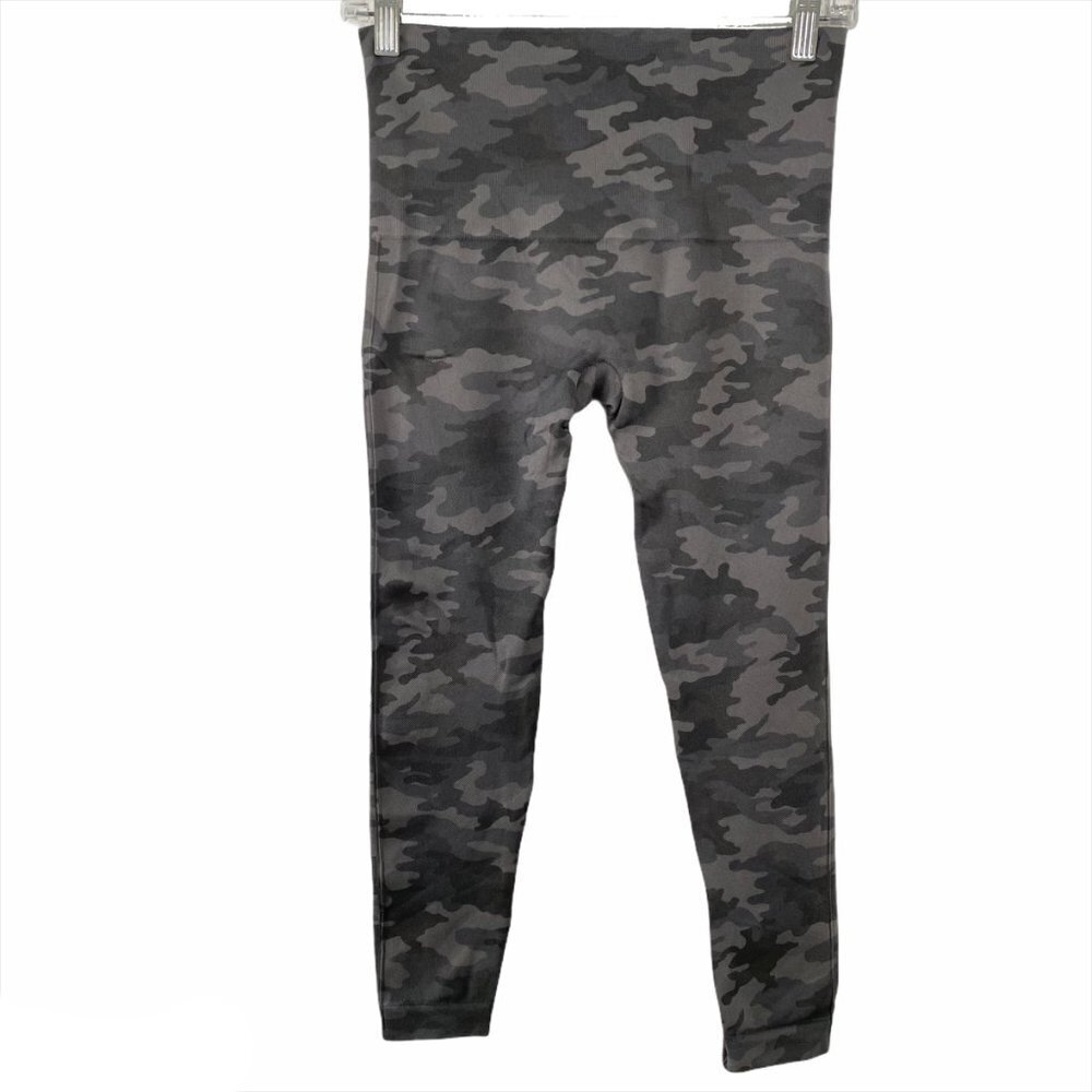 Spanx Crop Leggings Camo Print Multicolored‎ Women's Medium PT-303 - Picture 4 of 4
